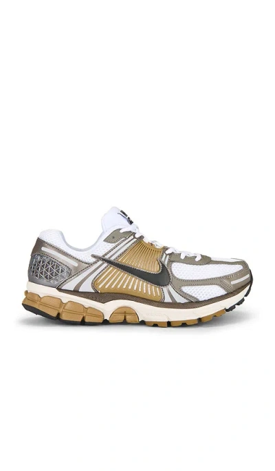 NIKE NIKE ZOOM VOMERO 5