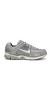 Nike Men's Zoom Vomero 5 Shoes In Dark Stucco  Phantom  & Light Smoke Grey