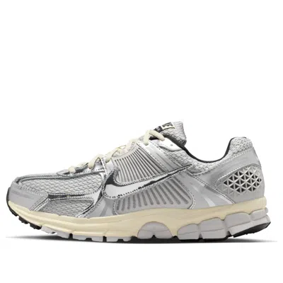 Nike Zoom Vomero 5 Sneakers In Silver