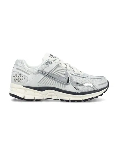 NIKE NIKE ZOOM VOMERO 5
