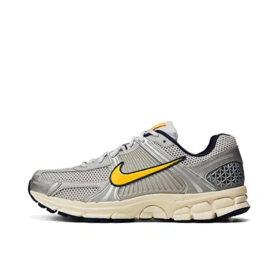 Nike Zoom Vomero 5 Ms 轻盈透气支撑 男子运动鞋 In Gray