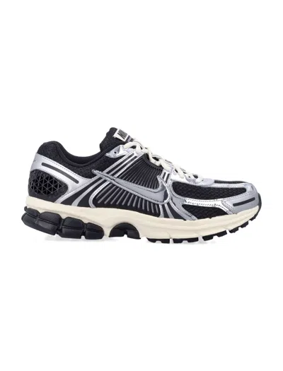Nike Zoom Vomero 5 Running Shoes In Multi