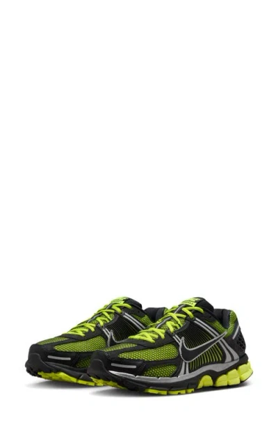 NIKE NIKE ZOOM VOMERO 5 SNEAKER