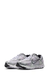 Nike Zoom Vomero 5 Sneaker In Barely Grape/silver/dust