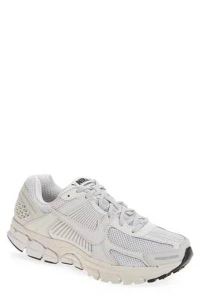 Nike Zoom Vomero 5 Sneaker In Neutral