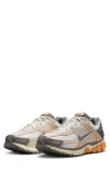 Nike Zoom Vomero 5 Sneaker In Phantom/flat Pewter