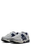 Nike Zoom Vomero 5 Sneaker In Vast Grey/blue/grey