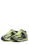 Nike Zoom Vomero 5 Se Sp Men's Shoe (electric Green) - Clearance Sale In Electric Green,white,sail,black