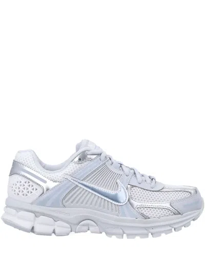 NIKE ZOOM VOMERO 5 SNEAKERS