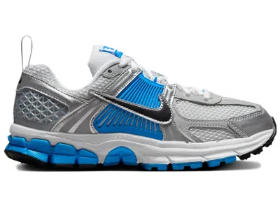 Pre-owned Nike Zoom Vomero 5 Sneakers In White/pure Platinum/photo Blue
