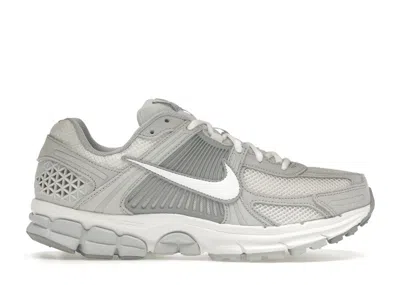 Pre-owned Nike Zoom Vomero 5 Summit White (women's) Sneakers In Pure Platinum/platinum Tint/wolf Grey