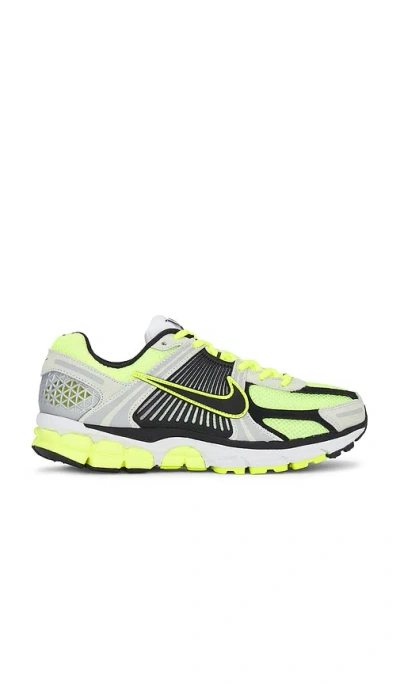 NIKE ZOOM VOMERO 5