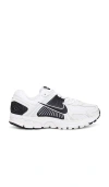 Nike Zoom Vomero 5 Sneaker In White  Black  Platinum Tint  & Metallic