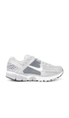 Nike Zoom Vomero 5 Suede Sneakers In Light Gray And White In Wolf Grey  White  & Metallic Silver