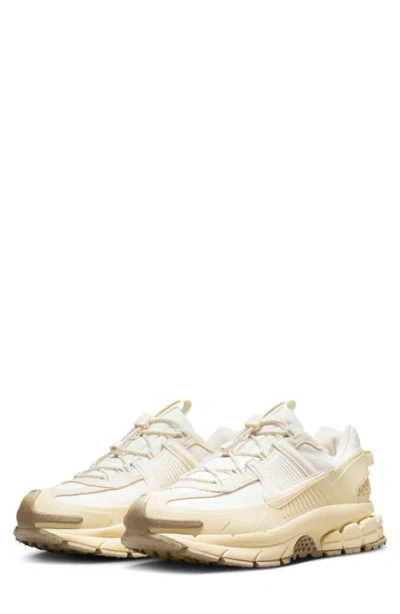 Nike Zoom Vomero Roam Sneaker In Neutral