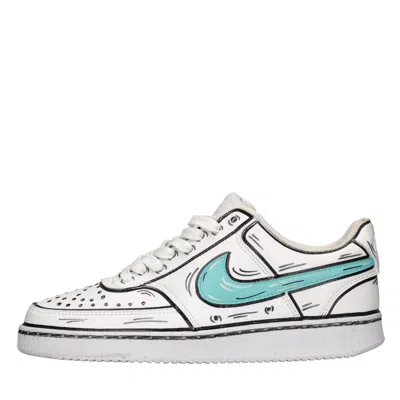 Nike-seddys Nike Seddys Sneakers In Bianco Chiari E Naturali