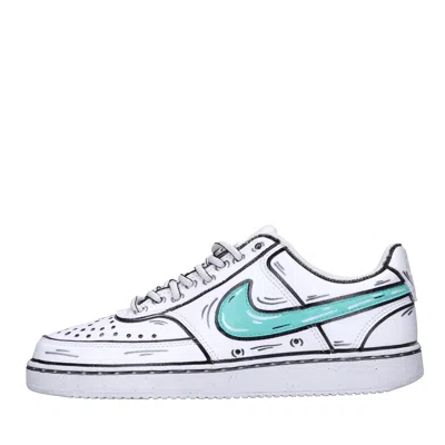 Nike-seddys Nike Seddys Sneakers In Bianco Neutri