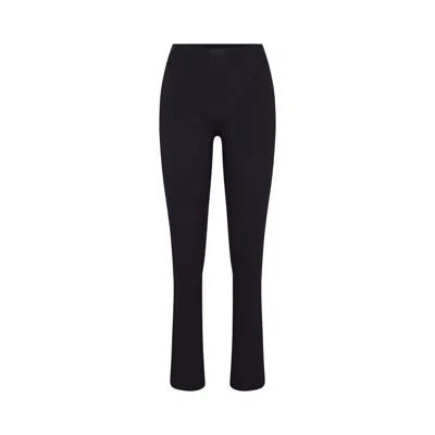 Pre-owned Nikeskims Matte High-waisted V-panel Straight Leggings 'obsidian' | Black | Women's Size Xl