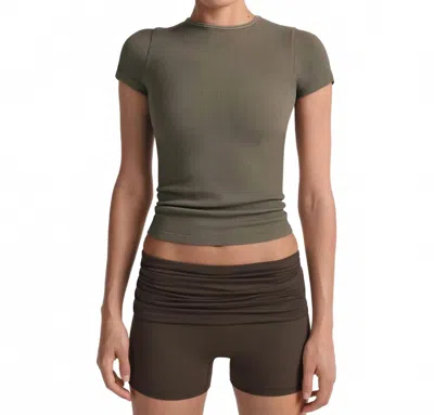 Nikeskims Ribbed Seamless Short Sleeve Top In Oak/moss/dune In Green