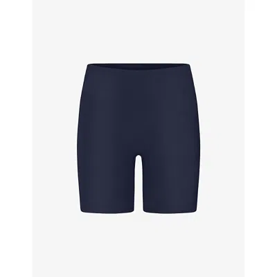 Nikeskims Womens Navy Shine Bonded Waist 5-inch Biker Shorts In Blue