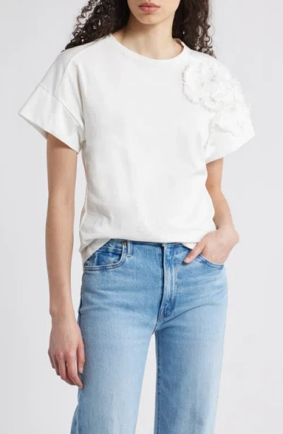 Nikki Lund Liv Flower Appliqué Top