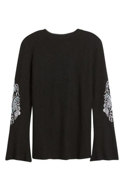 Nikki Lund Lund Embroidered Rib Top In Black