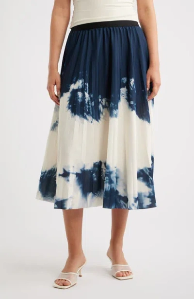 Nikki Lund Robbie Print Midi Skirt In Blue