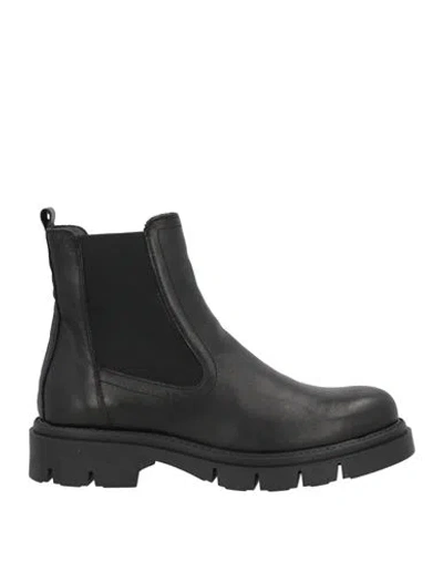Nila & Nila Trend Woman Ankle Boots Black Size 6 Leather