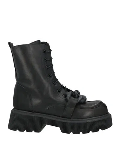 Nila & Nila Woman Ankle Boots Black Size 8 Soft Leather