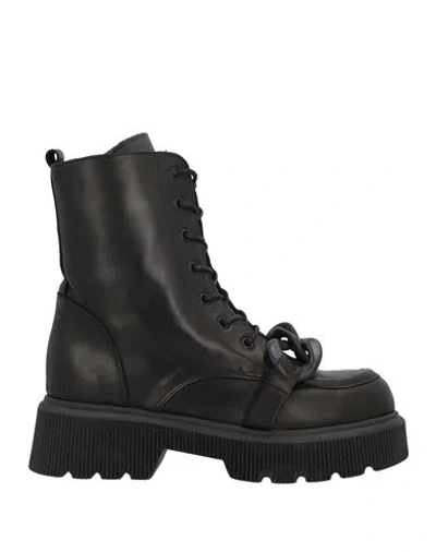 Nila & Nila Woman Ankle Boots Black Size 8 Soft Leather