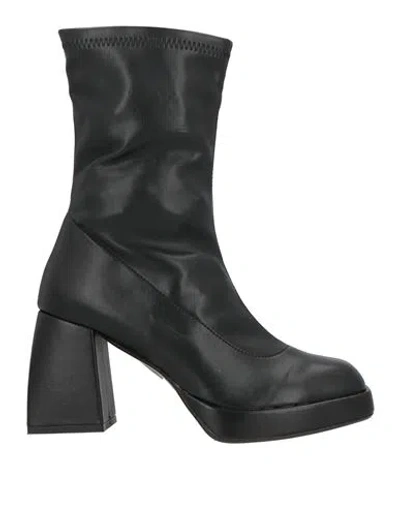 Nila & Nila Woman Ankle Boots Black Size 8 Synthetic Material