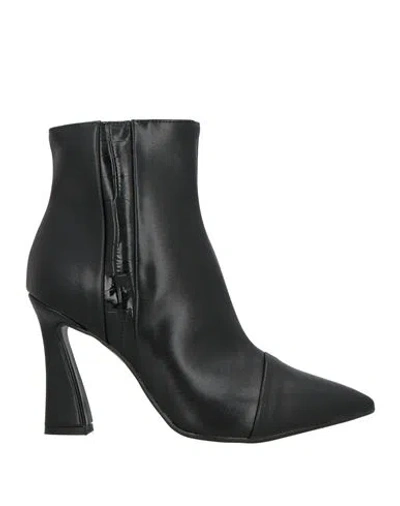 Nila & Nila Woman Ankle Boots Black Size 8 Textile Fibers