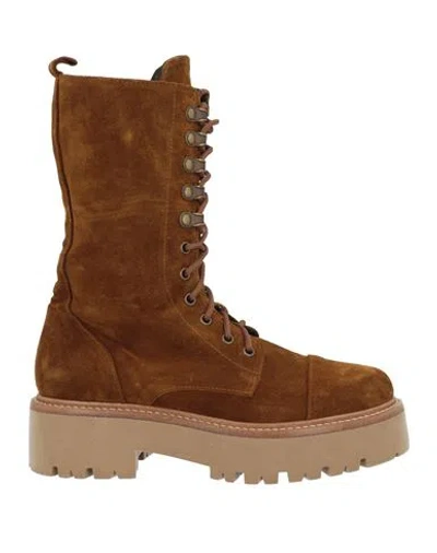 Nila & Nila Woman Ankle Boots Camel Size 7 Leather In Sand