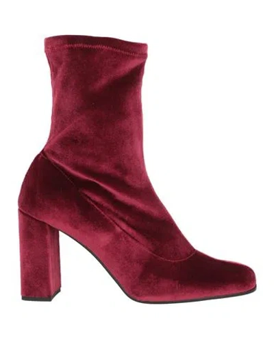Nila & Nila Woman Ankle Boots Garnet Size 8 Textile Fibers In Red