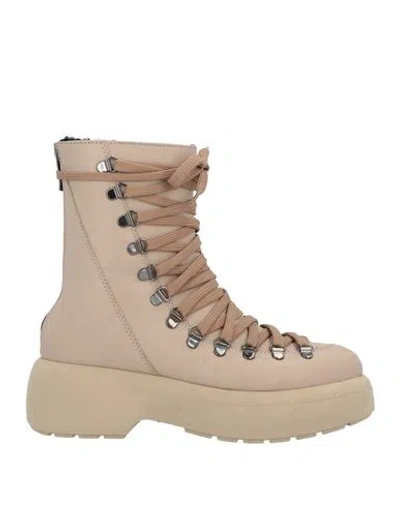 Nila & Nila Woman Ankle Boots Light Brown Size 8 Calfskin In Beige