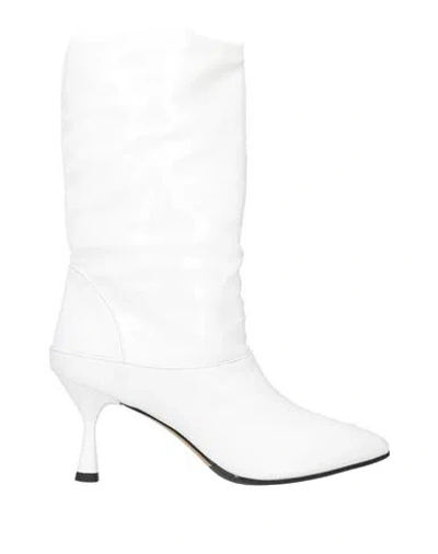 Nila & Nila Woman Ankle Boots White Size 8 Soft Leather