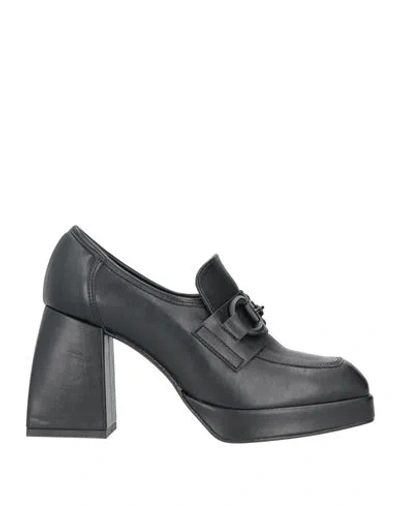 Nila & Nila Woman Loafers Black Size 6 Soft Leather
