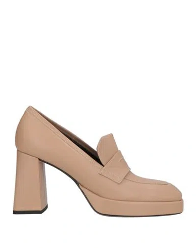 Nila & Nila Woman Loafers Blush Size 9 Leather In Gold