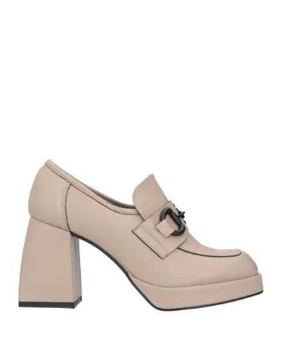 Nila & Nila Woman Loafers Taupe Size 6 Soft Leather In Grey