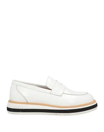 Nila & Nila Woman Loafers White Size 7 Leather