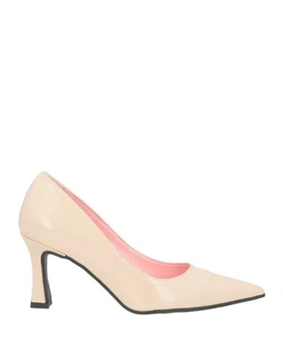 Nila & Nila Woman Pumps Beige Size 7 Synthetic Material In Neutral