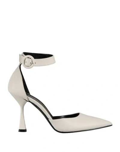 Nila & Nila Woman Pumps Ivory Size 8 Goat Skin In White