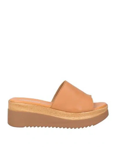 Nila & Nila Woman Sandals Tan Size 8 Leather