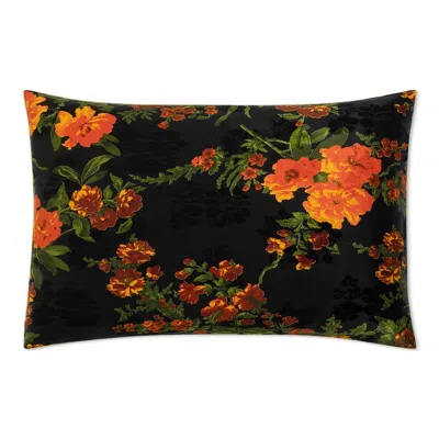 Niluu Olivia Pillowcase / Queen In Black