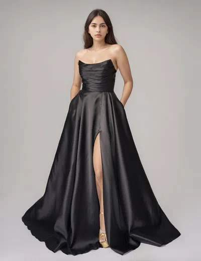 Nina Canacci 6701 In Black