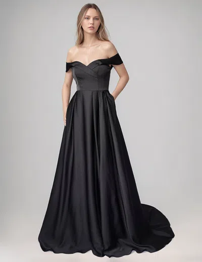 Nina Canacci 6704 In Black