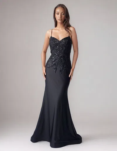 Nina Canacci 8300 In Black