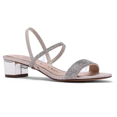 Nina Gwenda Slingback Sandal In Platino