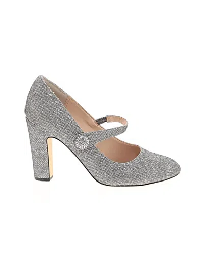 Pre-owned Nina Heels In Gray