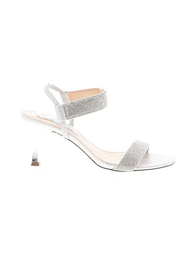 Pre-owned Nina Heels In Silver